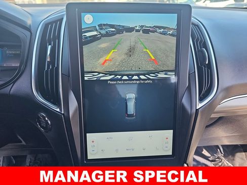 Used 2022 Ford Edge Titanium AWD/4WD image 23