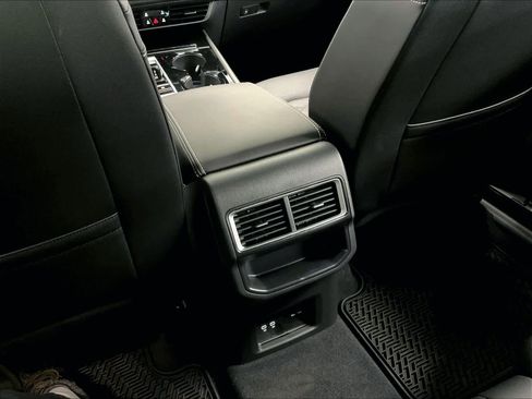 New 2025 Volkswagen Atlas Cross Sport SE image 16