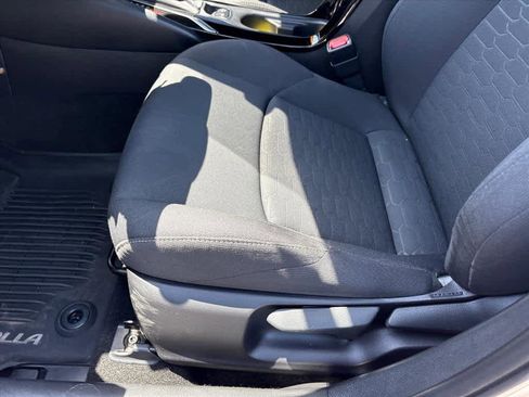 Used 2019 Toyota Corolla SE FWD image 23