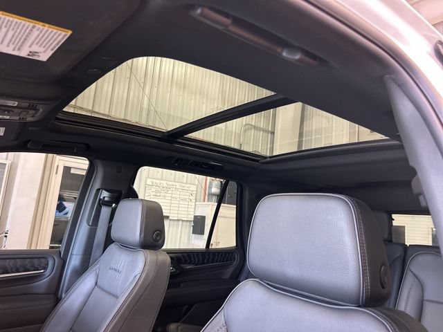 Used 2024 GMC Yukon Denali AWD/4WD image 36