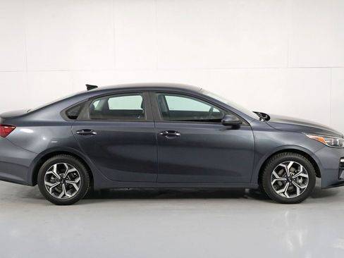 Used 2020 Kia Forte LXS image 43