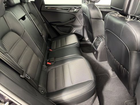 Certified 2024 Porsche Macan Turbo AWD/4WD image 29