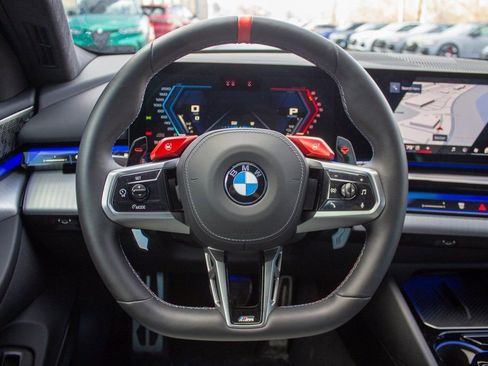 Used 2025 BMW M5 Touring image 14