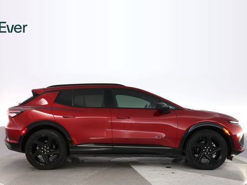 Used 2024 Chevrolet Equinox EV RS FWD image 12