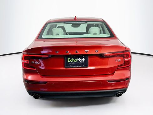 Used 2020 Volvo S60 T5 Momentum FWD image 7