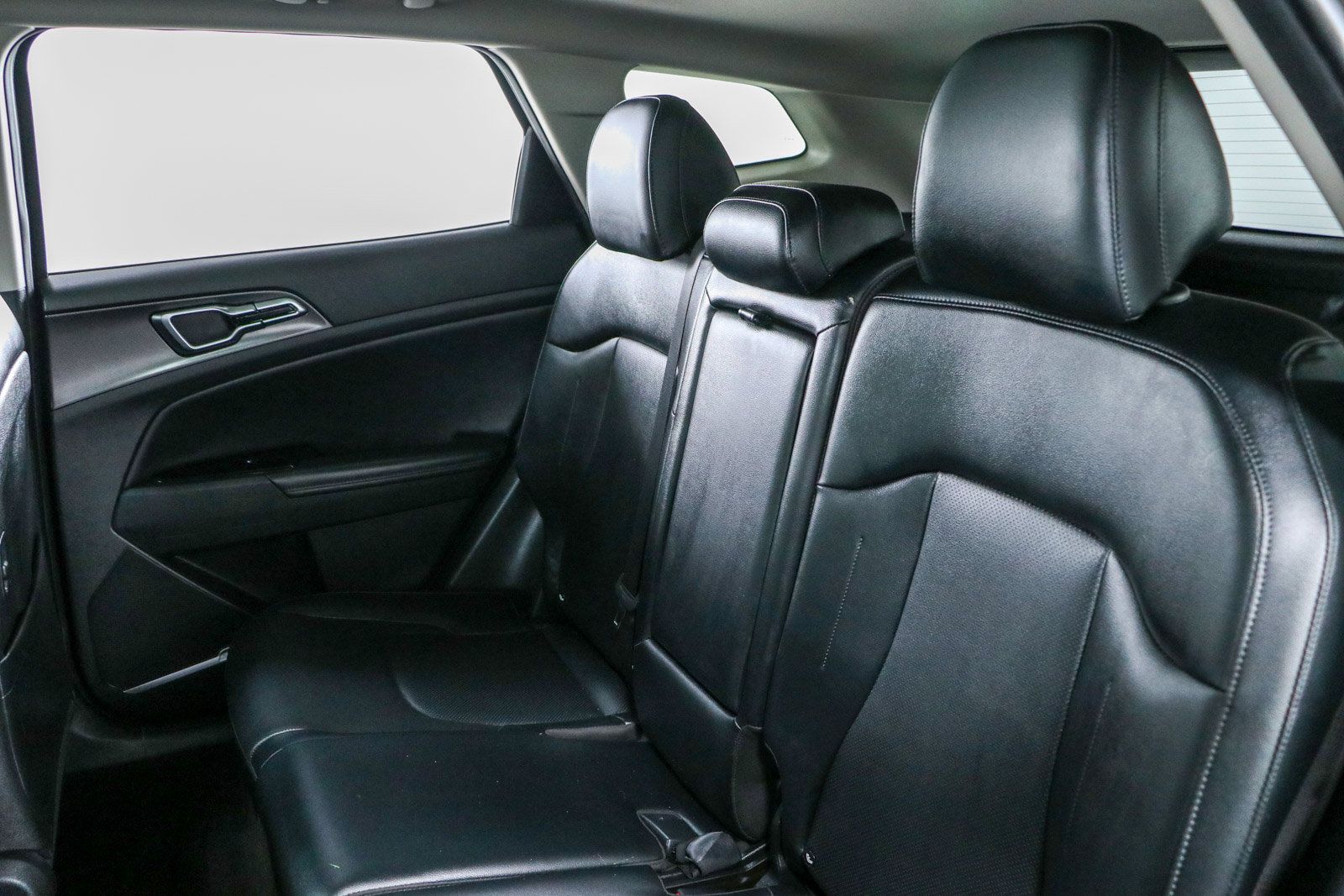 Used 2023 Kia Sportage SX FWD image 27