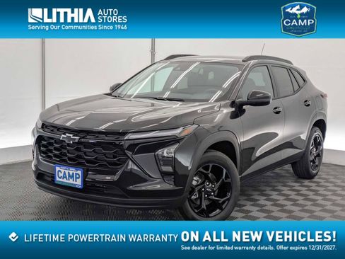 New 2026 Chevrolet Trax LT w/ Driver Confidence Package FWD image 1