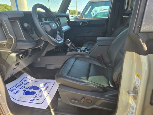New 2025 Ford Bronco Badlands AWD/4WD image 7