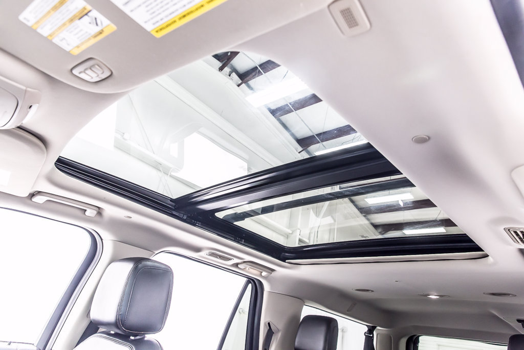 Used 2020 Ford Expedition Max Platinum RWD image 19