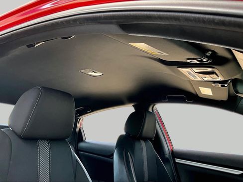 Used 2019 Honda Civic Sport image 14
