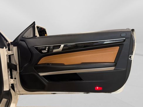 Used 2017 Mercedes-Benz E 400 Cabriolet image 39