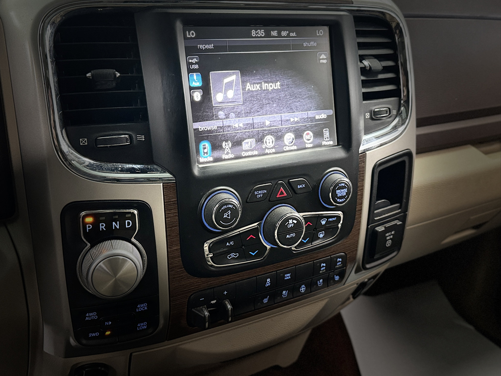 Used 2017 RAM 1500 Laramie w/ Convenience Group AWD/4WD image 20