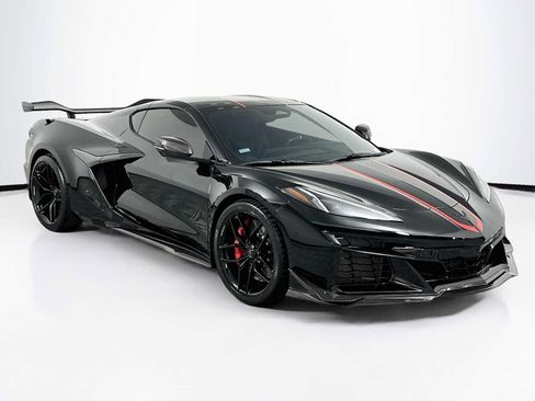 Used 2026 Chevrolet Corvette Z06 RWD image 7