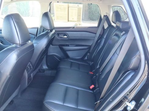 Used 2023 Nissan Rogue SL w/ SL Premium Package FWD image 34