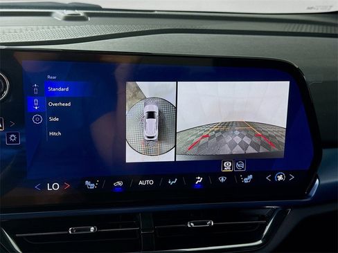 New 2026 Chevrolet Equinox EV LT image 9