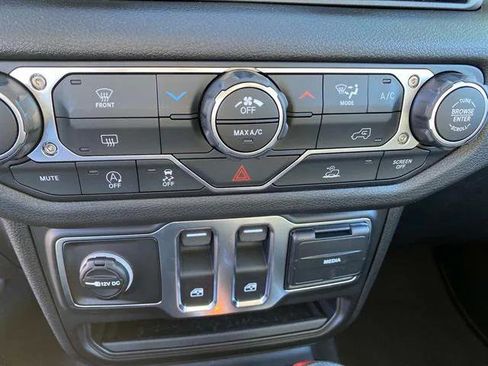 Certified 2025 Jeep Wrangler Sport image 14