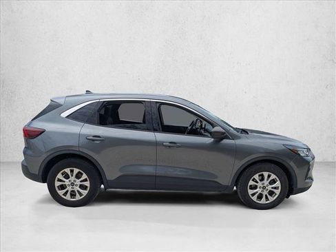 Used 2023 Ford Escape Active FWD image 4