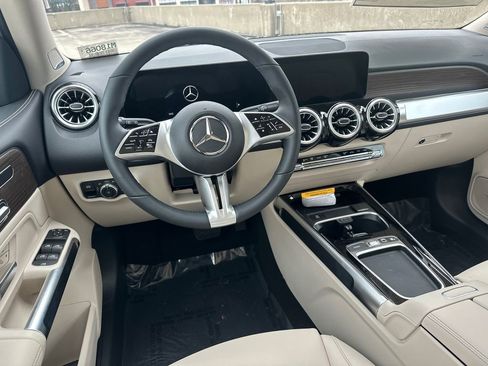 New 2026 Mercedes-Benz GLB 250 image 25