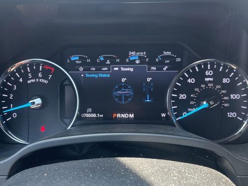 Used 2019 Ford Expedition XLT w/ Equipment Group 202A image 5