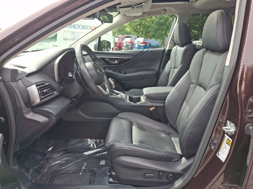 Used 2025 Subaru Outback Touring AWD/4WD image 15