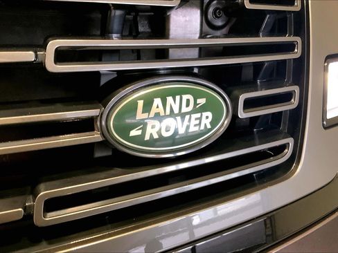 Certified 2025 Land Rover Range Rover SE AWD/4WD image 31