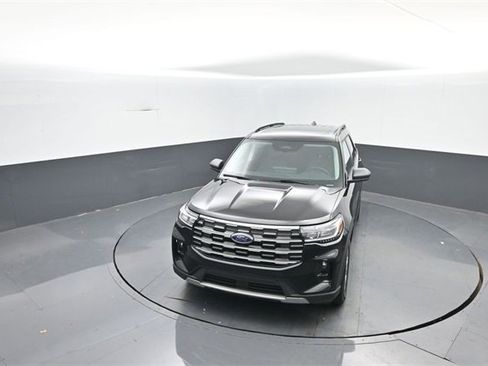 New 2026 Ford Explorer Active w/ Active Comfort Package image 22