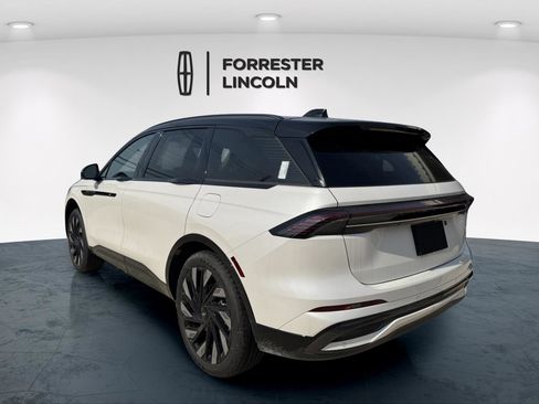 New 2026 Lincoln Nautilus Reserve w/ Jet Appearance Package AWD/4WD image 5