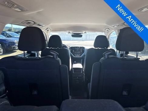 Certified 2025 Subaru Ascent Premium AWD/4WD image 9