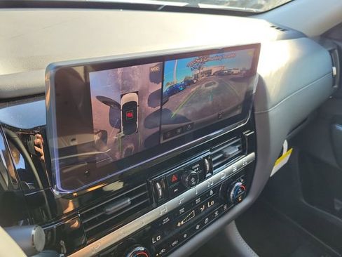 New 2026 Nissan Pathfinder SL FWD image 16