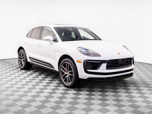 Used 2023 Porsche Macan S AWD/4WD image 7