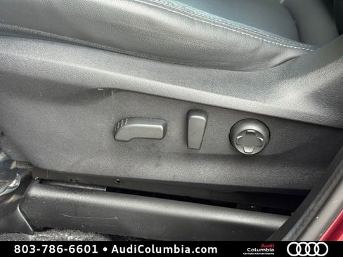 Used 2024 Subaru Ascent Touring AWD/4WD image 22