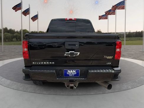 Used 2019 Chevrolet Silverado 2500 LTZ w/ Duramax Plus Package AWD/4WD image 8