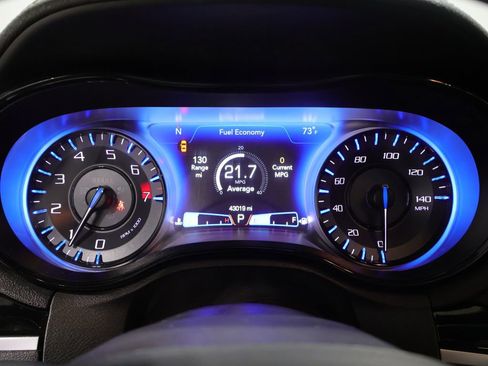 Used 2022 Chrysler 300 S w/ Comfort Group RWD image 46