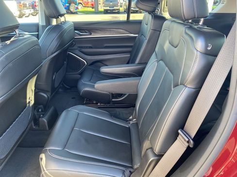 Used 2022 Jeep Grand Cherokee L Limited image 22