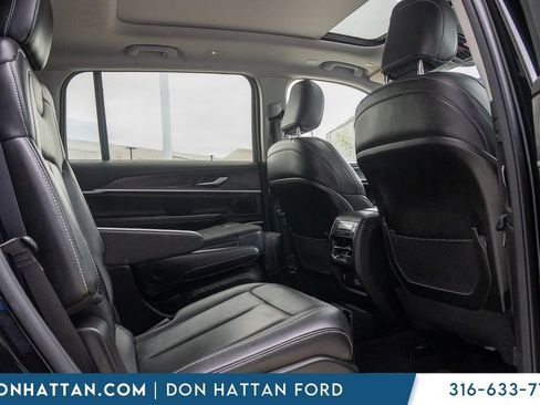 Used 2022 Jeep Grand Cherokee L Limited w/ Trailer Tow Group (B) AWD/4WD image 25