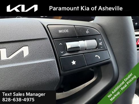 New 2026 Kia Sportage EX FWD image 12