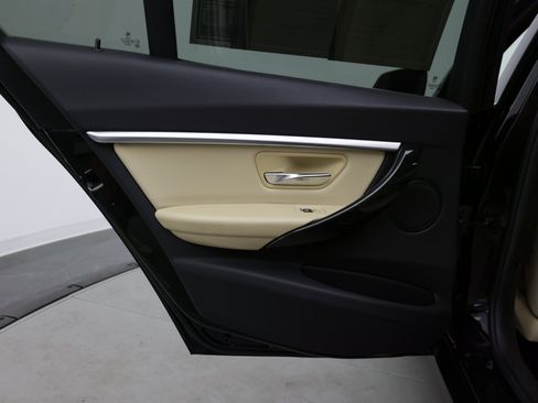 Used 2018 BMW 330i Sedan RWD image 22