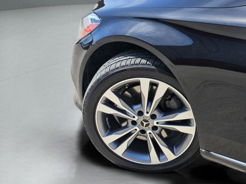 Certified 2019 Mercedes-Benz C 300 4MATIC Sedan image 5