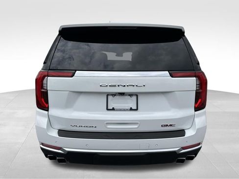 Used 2025 GMC Yukon XL Denali w/ Sun & Power Step Package image 20