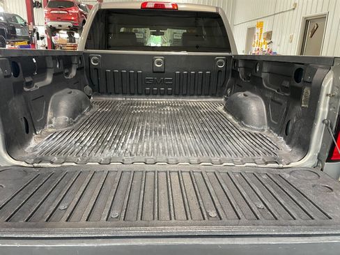 Used 2017 GMC Sierra 1500 4x4 Crew Cab w/ Sierra Convenience Package image 21
