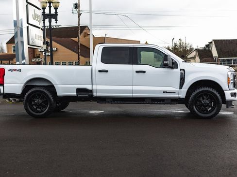 Used 2023 Ford F350 XLT image 8