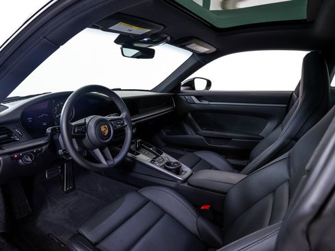 Used 2024 Porsche 911 Carrera S RWD image 17