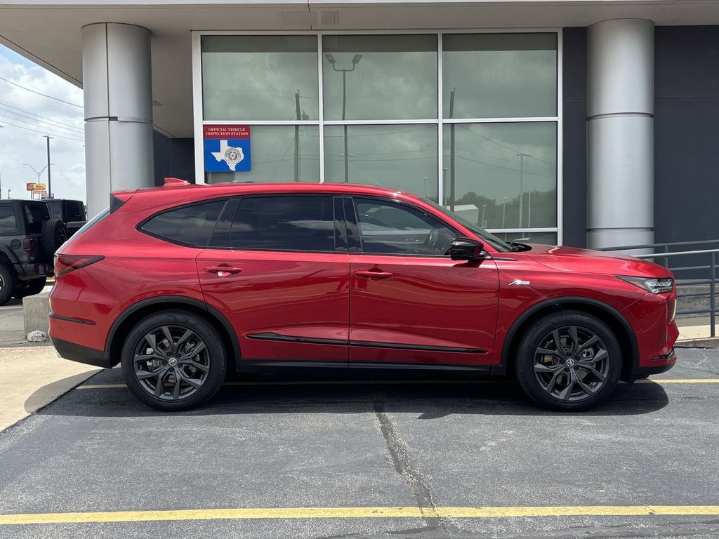 Used 2023 Acura MDX A-Spec AWD/4WD image 2