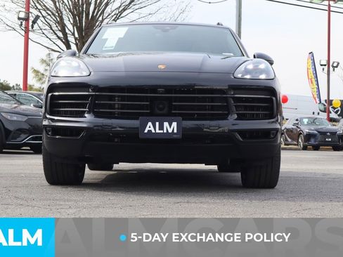 Used 2023 Porsche Cayenne S Platinum w/ Assistance Package image 4