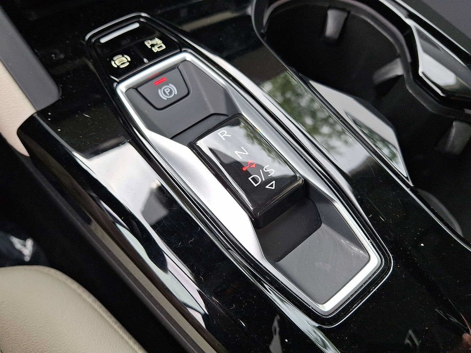 Used 2025 Audi Q5 Premium w/ Convenience Package AWD/4WD image 18