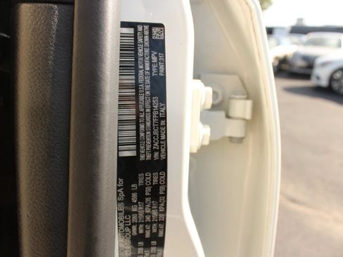 Used 2015 Jeep Renegade Trailhawk AWD/4WD image 29