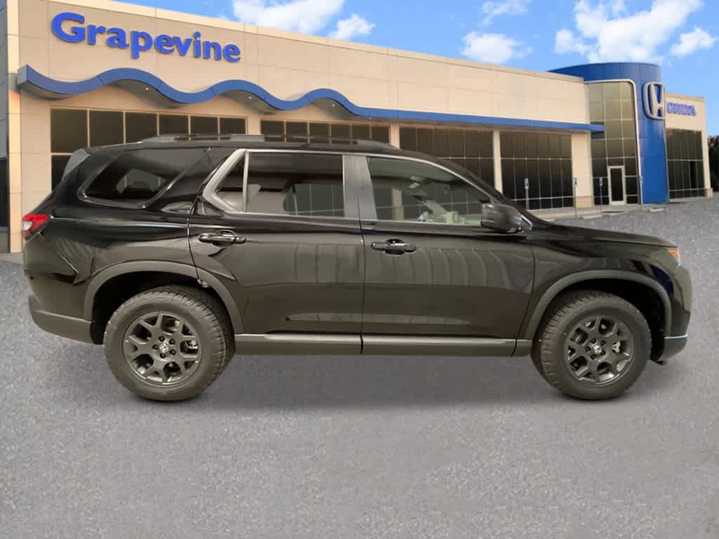New 2026 Honda Pilot TrailSport image 8