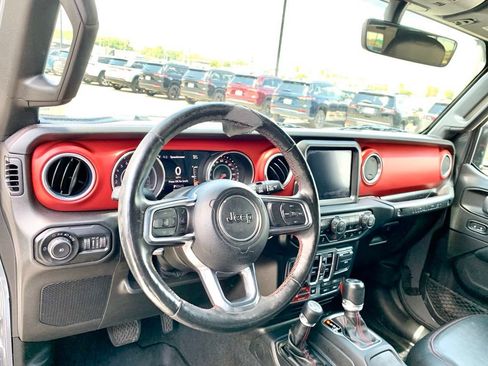 Used 2019 Jeep Wrangler Unlimited Rubicon AWD/4WD image 15