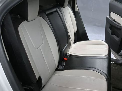 Used 2017 Chevrolet Equinox Premier w/ Enhanced Convenience Package image 21