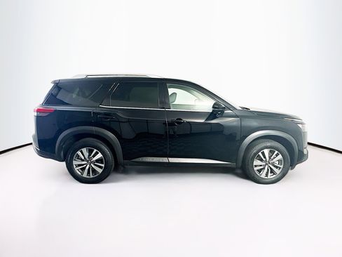 Used 2025 Nissan Pathfinder SL image 10